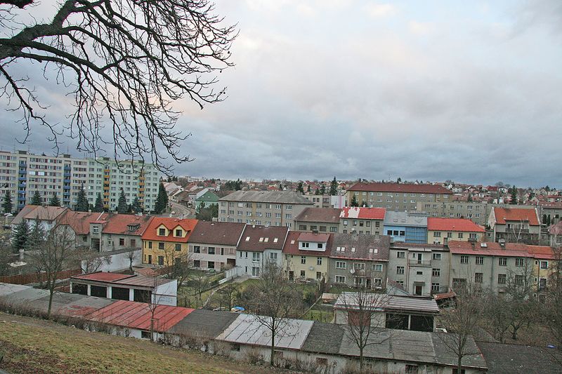 Soubor:Obytné oblasti v severní části Benešova, 2008.jpg
